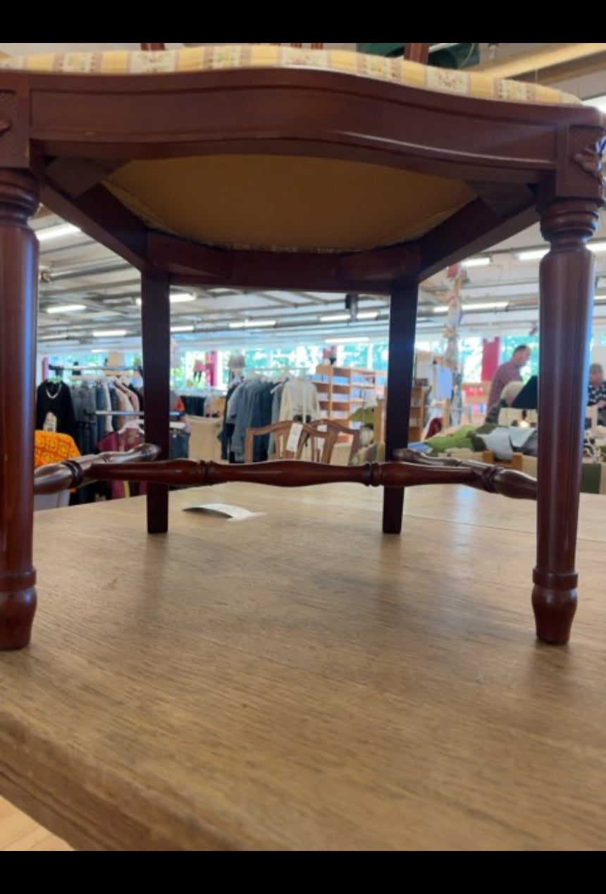 Stole til spisebordet